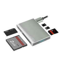 USB 3.2 Gen1, 5-in-1 kaartlezer (SD-, microSD-, MS-, CF en M2), aluminium, zilver